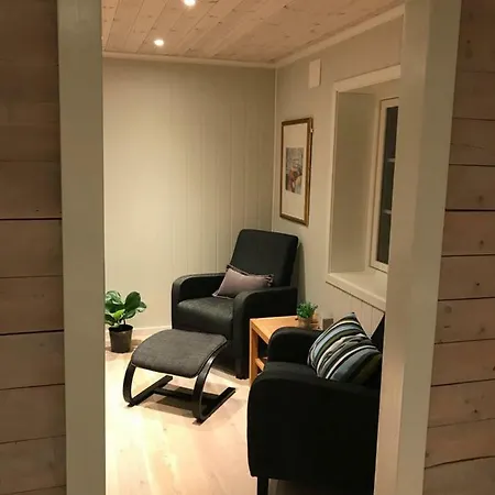 Holiday home Kvaloya *
