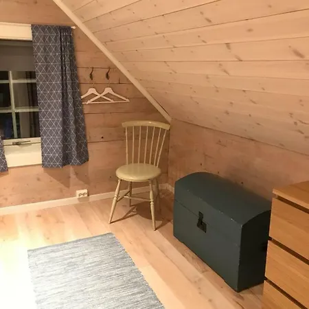 Holiday home Kvaloya *